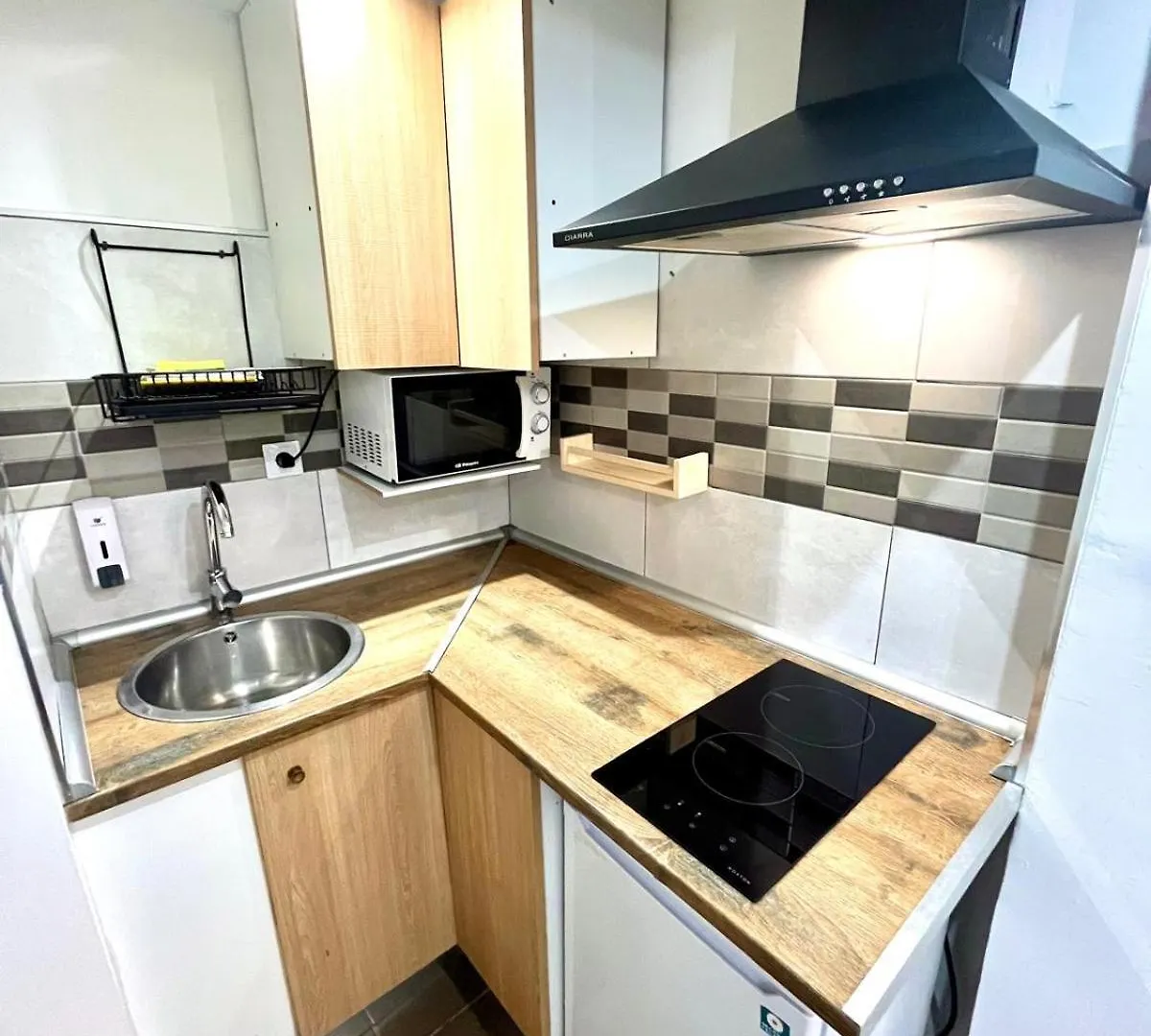 B3 Planta Baja Al Lado Del Metro Appartement Barcelona